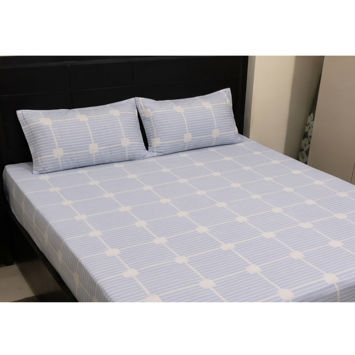 Parish Handlooms Geometric Cotton Double Bedding Set 1 Double Comforter with 1 Double Bedsheet and 2 Pillow Covers (Light Blue, All Season)