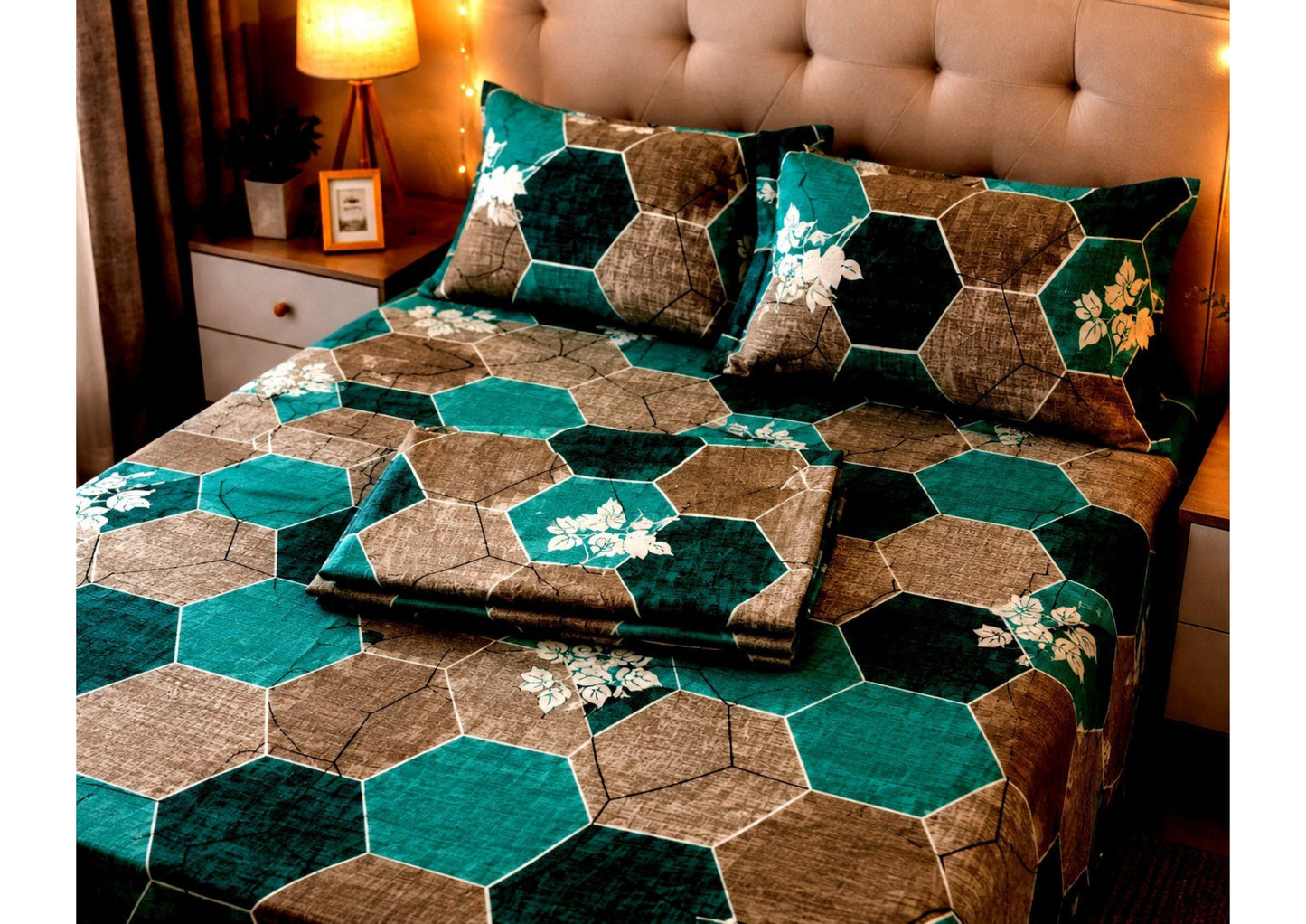Parish Handlooms 100% Cotton Double Flat Bedsheet | 210 TC Hexagonal Geometric Floral Summer Bedding Set with 2 Pillow Covers (Emerald Green & Brown)